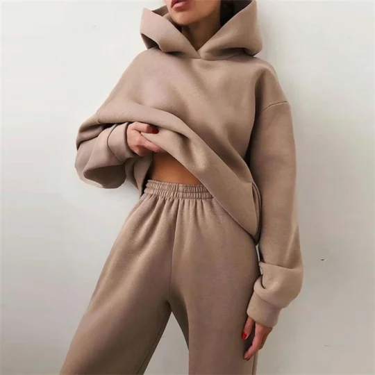 Women's Oversized Hoodie & Joggers Tracksuit Set – 2 Piece Warm Lounge Set with Pockets