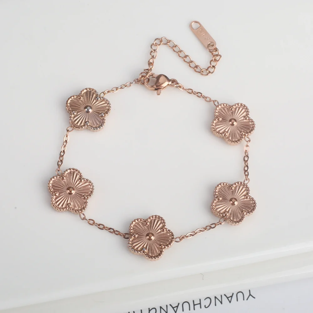 Five Leaf Clover Bracelet – view 3