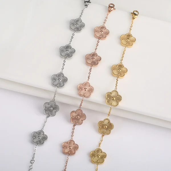Five Leaf Clover Bracelet – view 4